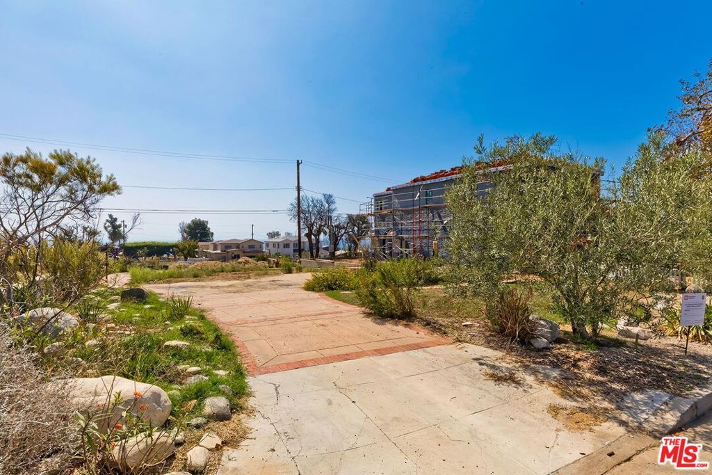 16942 Bollinger Drive, Los Angeles, CA 90272 — exterior