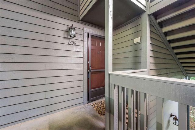 1306 McClelen Way, Decatur, GA 30033