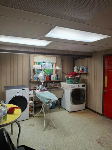 1954 Lawndale Drive, Valparaiso, IN 46383