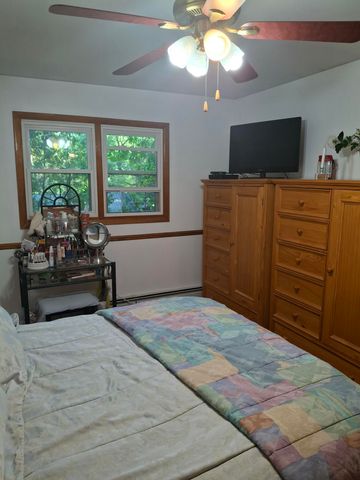 1954 Lawndale Drive, Valparaiso, IN 46383