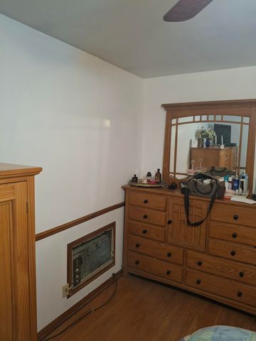 1954 Lawndale Drive, Valparaiso, IN 46383