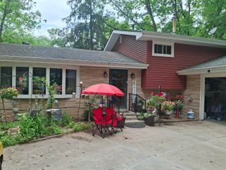 1954 Lawndale Drive, Valparaiso, IN 46383