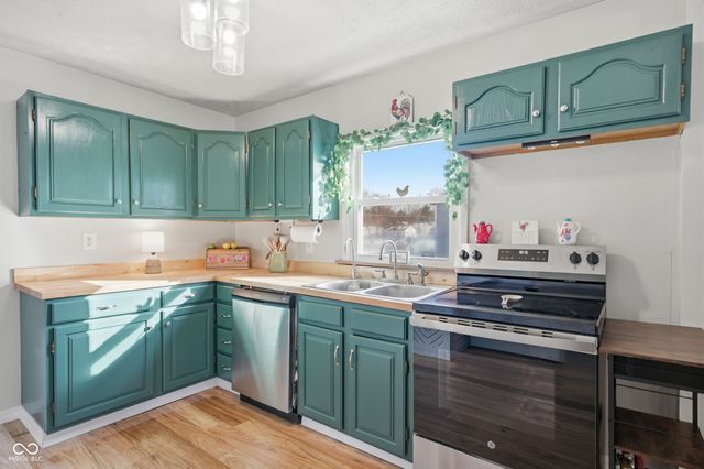 29 Midway Drive, New Castle, IN 47362