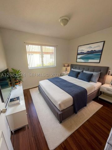 17346 NW 74th Ave 201, Hialeah, FL 33015