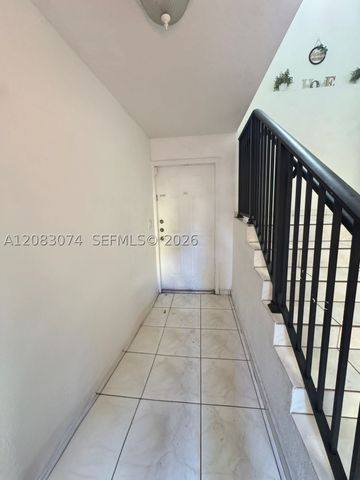 17346 NW 74th Ave 201, Hialeah, FL 33015