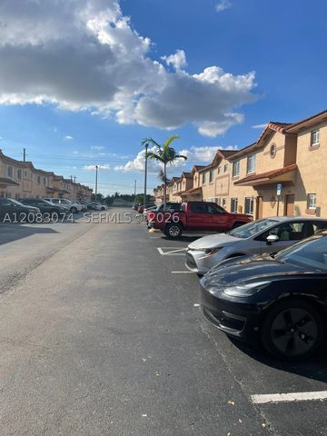 17346 NW 74th Ave 201, Hialeah, FL 33015