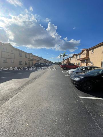17346 NW 74th Ave 201, Hialeah, FL 33015