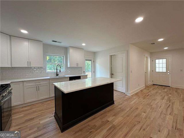 844 KURTZ Road, Marietta, GA 30066