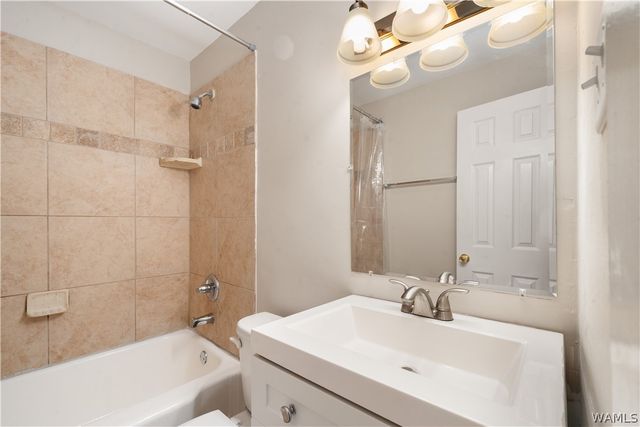 1613 18th E, Tuscaloosa, AL 35404