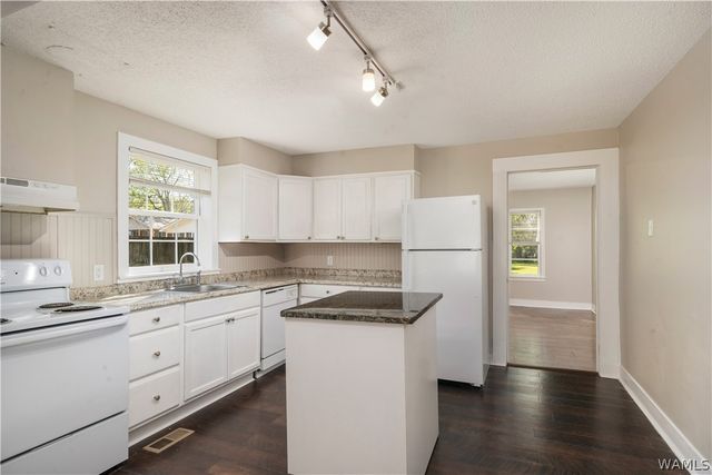 1613 18th E, Tuscaloosa, AL 35404