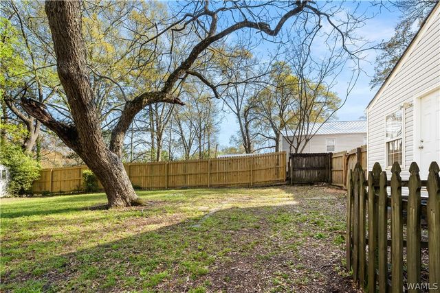 1613 18th E, Tuscaloosa, AL 35404