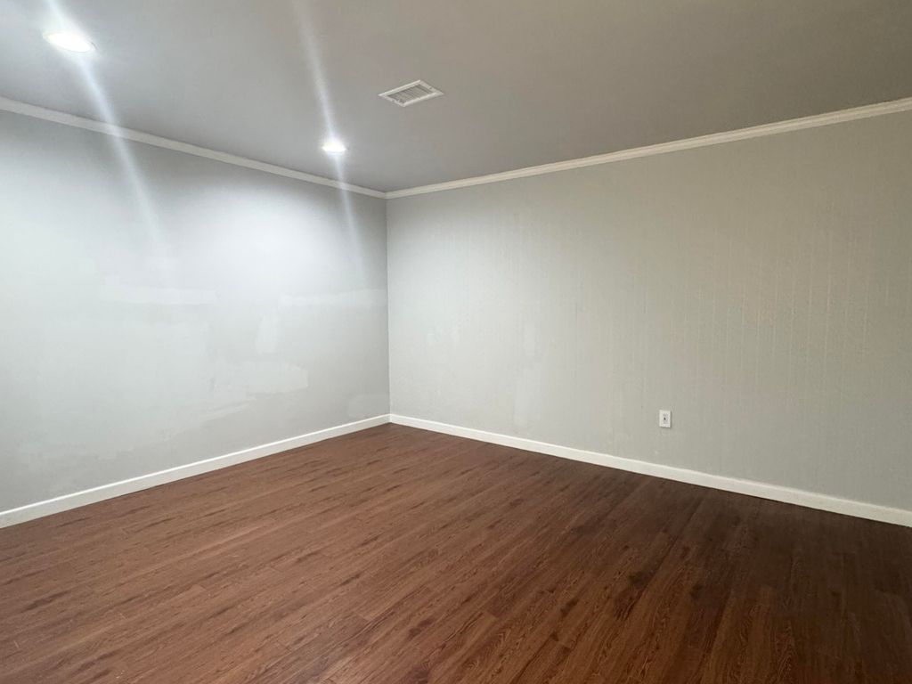 Image 13 of property listing at 2018 Douglas Drive, San Angelo, TX 76904