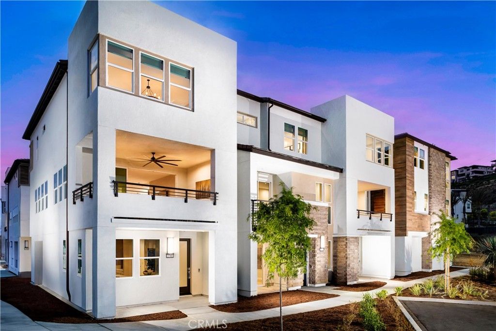Image 17 of property listing at 2743 Everly Drive, San Diego, CA 92108