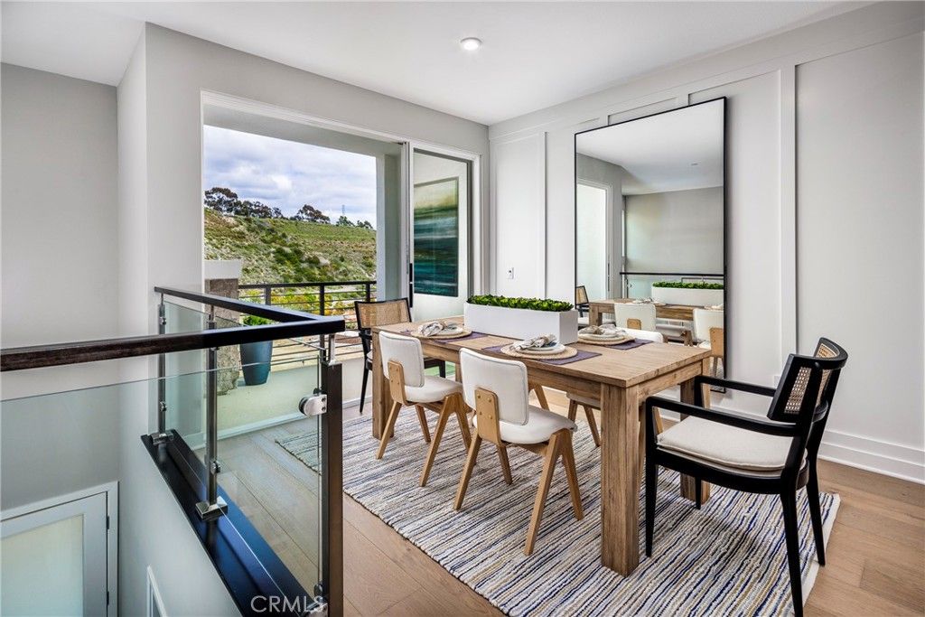 Image 3 of property listing at 2743 Everly Drive, San Diego, CA 92108