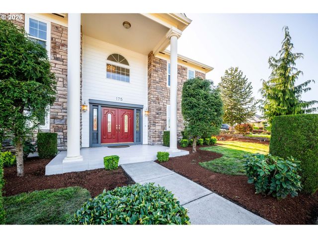 175 ELI AVERY Ave, Kalama, WA 98625