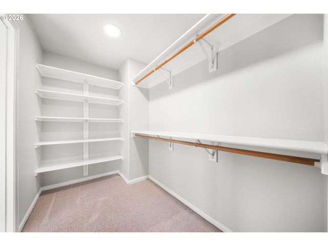 175 ELI AVERY Ave, Kalama, WA 98625