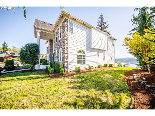 175 ELI AVERY Ave, Kalama, WA 98625