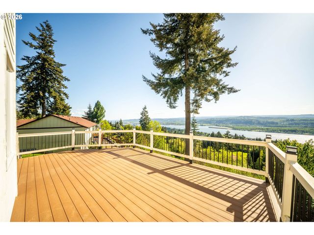 175 ELI AVERY Ave, Kalama, WA 98625