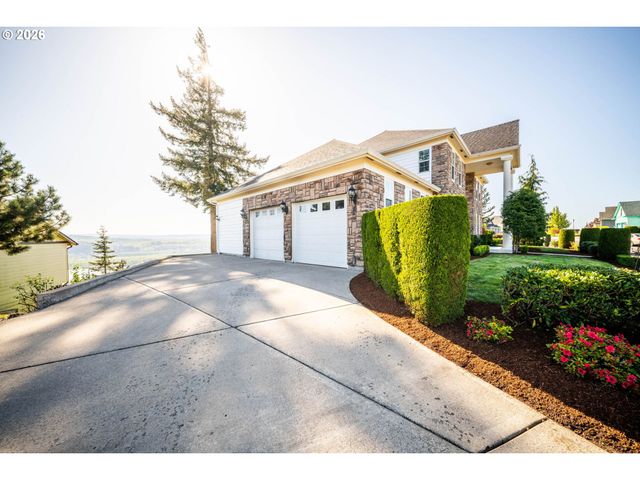175 ELI AVERY Ave, Kalama, WA 98625