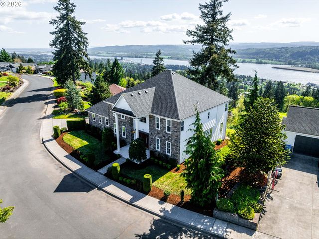 175 ELI AVERY Ave, Kalama, WA 98625