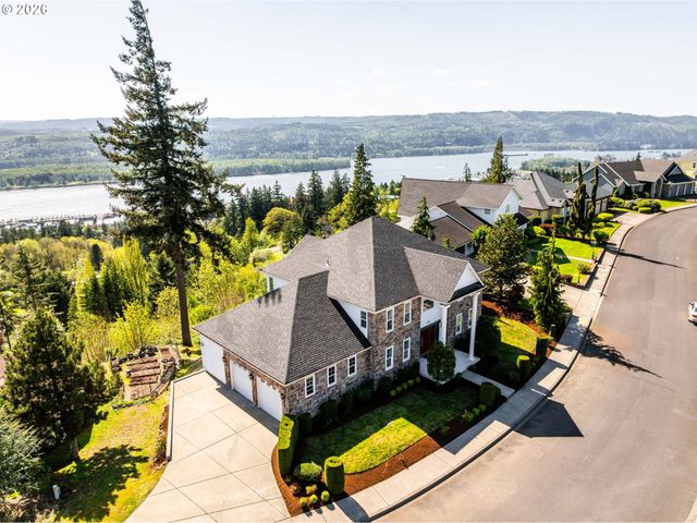 175 ELI AVERY Ave, Kalama, WA 98625