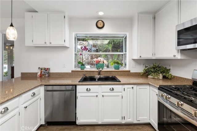 10526 Rainbrook Drive, Fallbrook, CA 92028