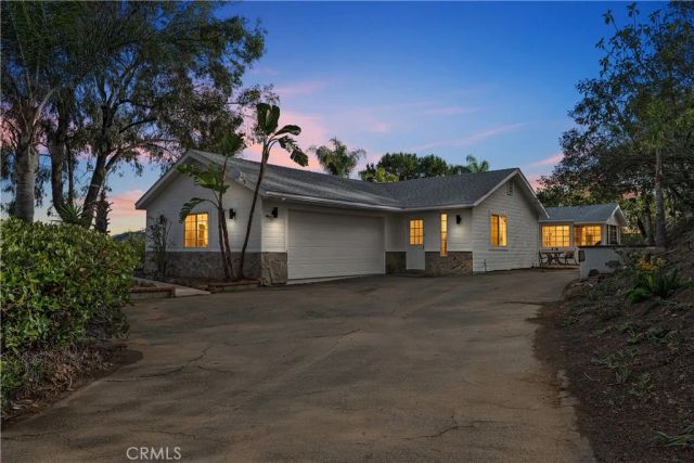 10526 Rainbrook Drive, Fallbrook, CA 92028