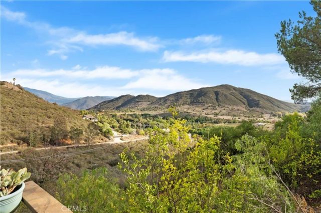 10526 Rainbrook Drive, Fallbrook, CA 92028