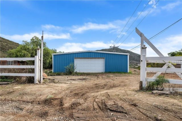 10526 Rainbrook Drive, Fallbrook, CA 92028