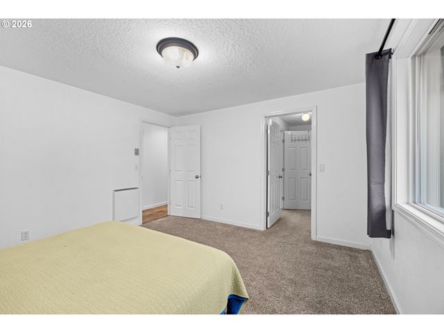 163 INDIAN OAK Ct, Molalla, OR 97038