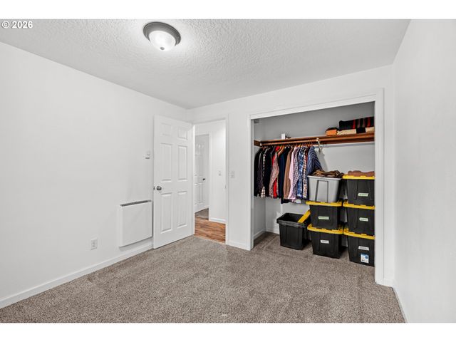 163 INDIAN OAK Ct, Molalla, OR 97038