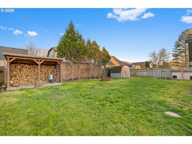 163 INDIAN OAK Ct, Molalla, OR 97038