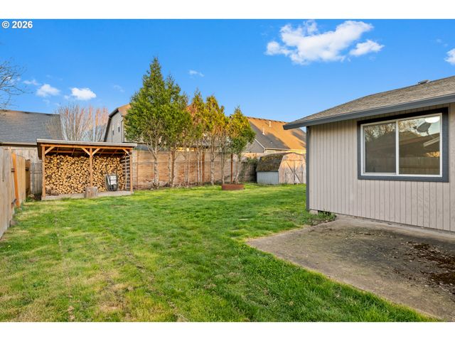 163 INDIAN OAK Ct, Molalla, OR 97038