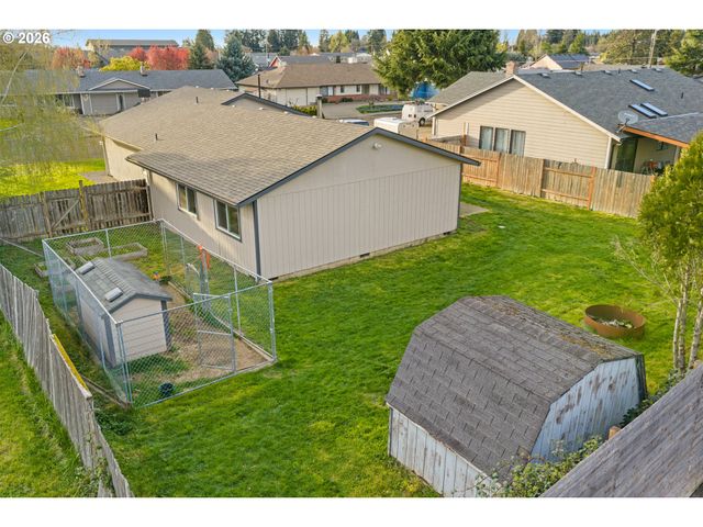 163 INDIAN OAK Ct, Molalla, OR 97038