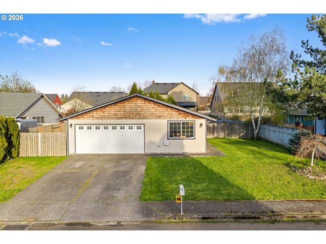 163 INDIAN OAK Ct, Molalla, OR 97038
