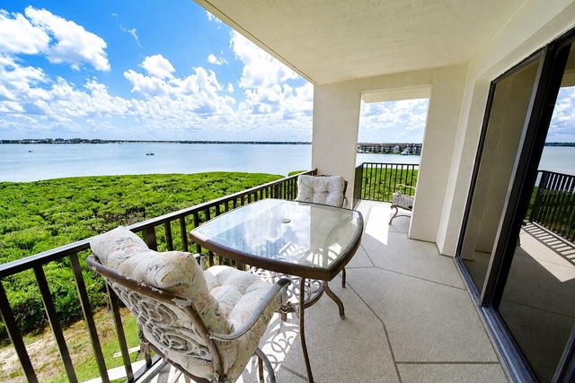 1501 GULF BOULEVARD 305, Clearwater Beach, FL 33767