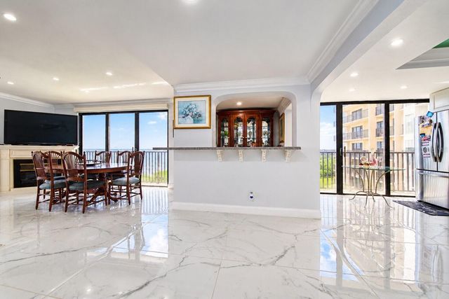 1501 GULF BOULEVARD 305, Clearwater Beach, FL 33767