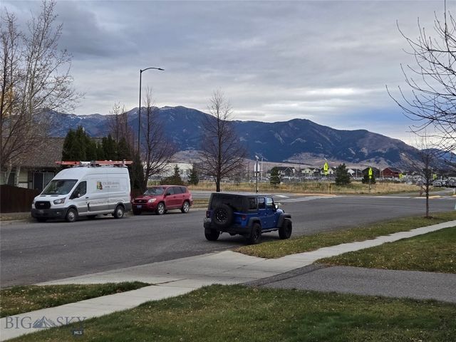 890 Flanders Creek Avenue, Bozeman, MT 59718