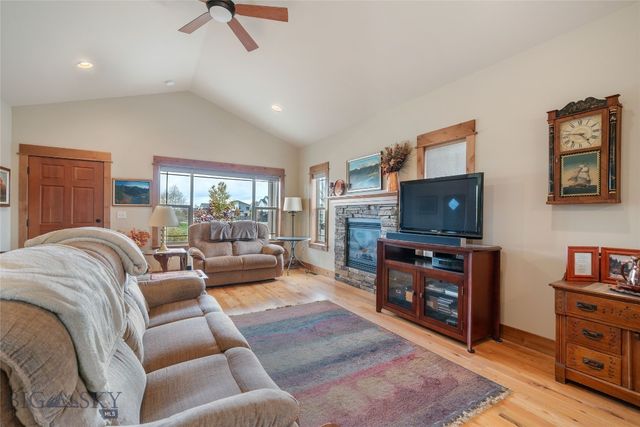 890 Flanders Creek Avenue, Bozeman, MT 59718