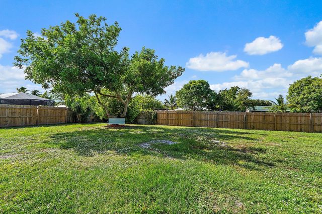 2186 SE Trillo Street, Port St Lucie, FL 34952