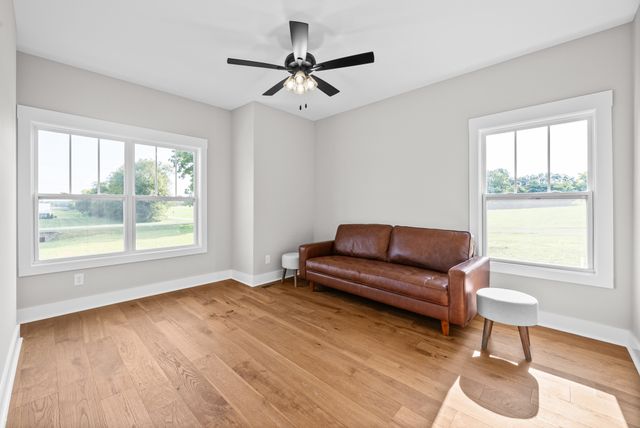 4247 Turnersville Rd, Cedar Hill, TN 37032