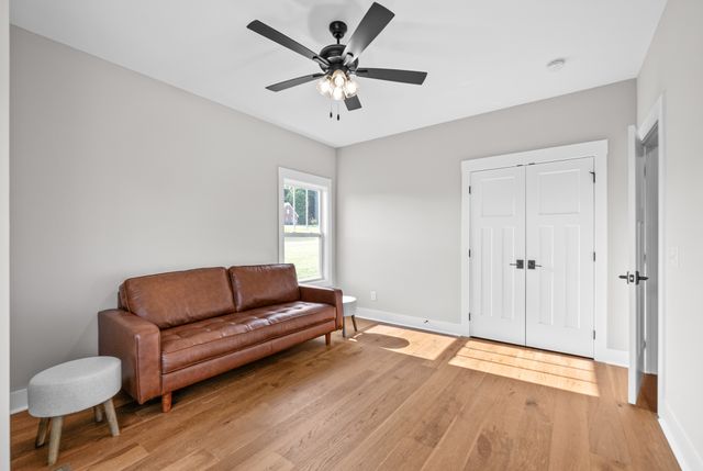 4247 Turnersville Rd, Cedar Hill, TN 37032