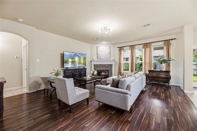 13301 Misting Falls Lane, Pearland, TX 77584