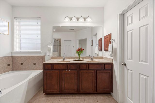 13301 Misting Falls Lane, Pearland, TX 77584