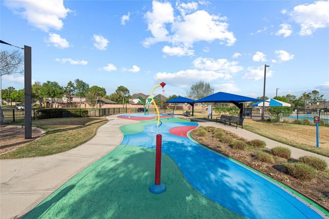 13301 Misting Falls Lane, Pearland, TX 77584