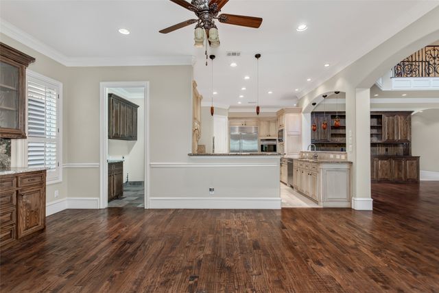 6628 Sondra Drive, Dallas, TX 75214
