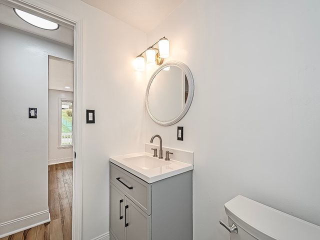 260 Creston Drive, West Mifflin, PA 15122