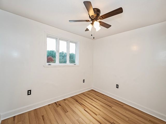 260 Creston Drive, West Mifflin, PA 15122