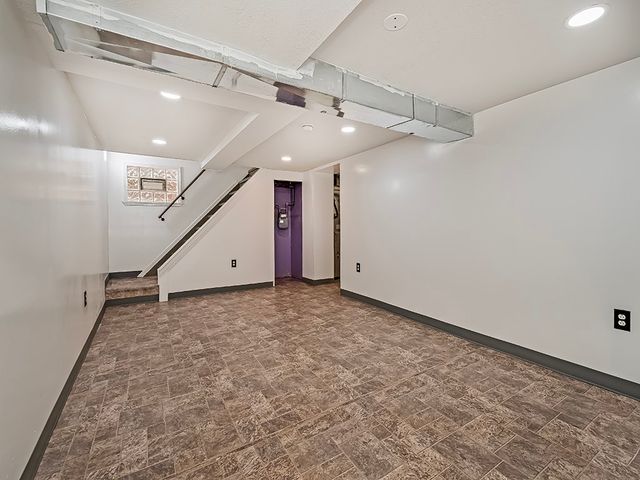 260 Creston Drive, West Mifflin, PA 15122