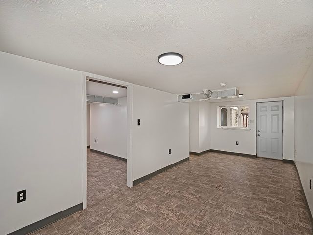 260 Creston Drive, West Mifflin, PA 15122